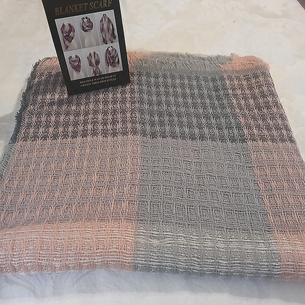 NWT Blanket Scarf